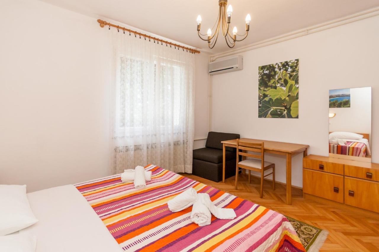 Apartments Surfinia Baska  Bagian luar foto