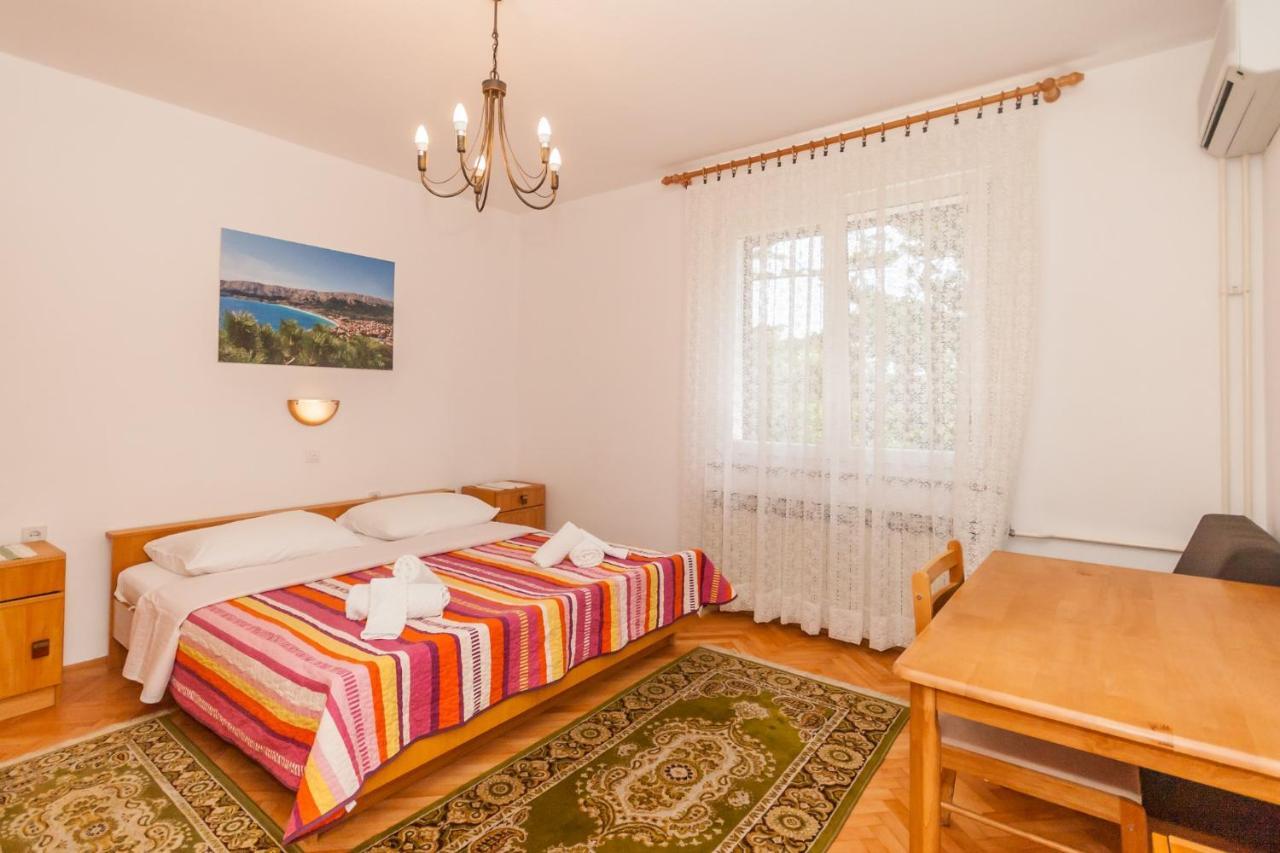 Apartments Surfinia Baska  Bagian luar foto