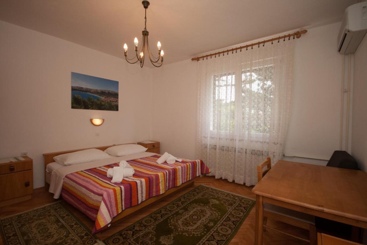 Apartments Surfinia Baska  Bagian luar foto